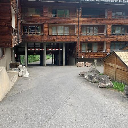 Appartement dans résidence avec piscine Saint-Jean-dʼAulps Exterior foto